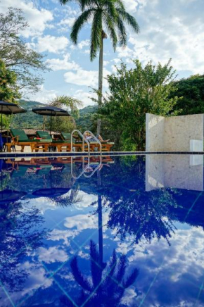 Tres Lagos Hotel